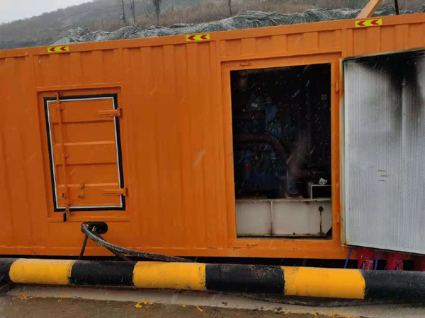 苍梧出租发电机-船用柴油发电机的工作原理是怎么样的？